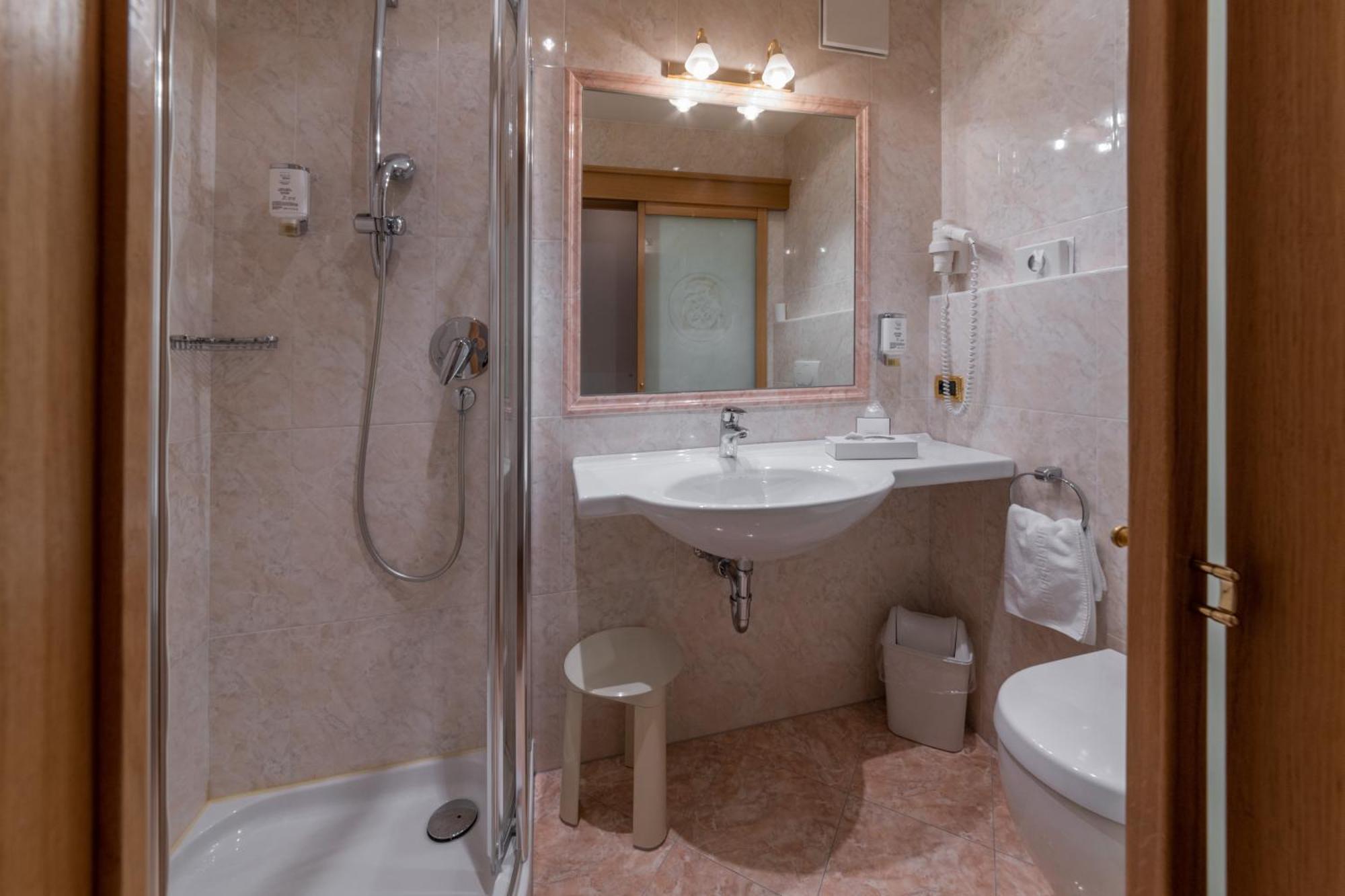 Hotel Armin Сельва-ди-Валь-Гардена Экстерьер фото